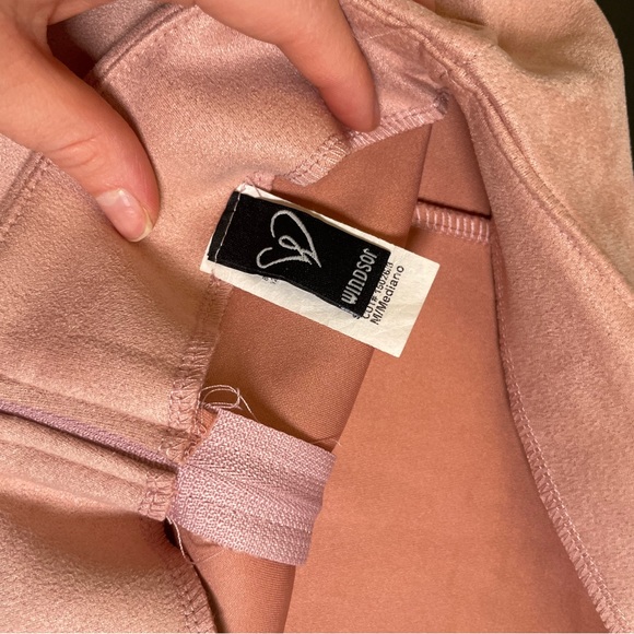 💎PINK SUEDE MINI SKIRT WINDSOR - Picture 6 of 6